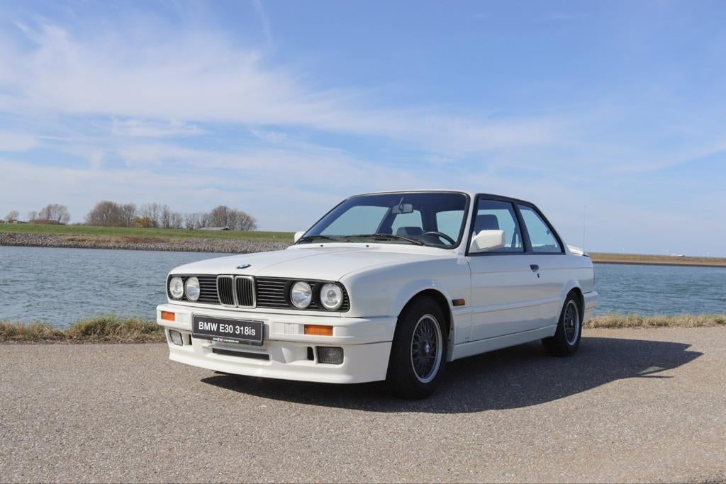 BMW 3 serie E30 318is, Auto's, BMW, Particulier, 3-Serie, Centrale vergrendeling, Elektrische ramen, Radio, Sportpakket, Benzine