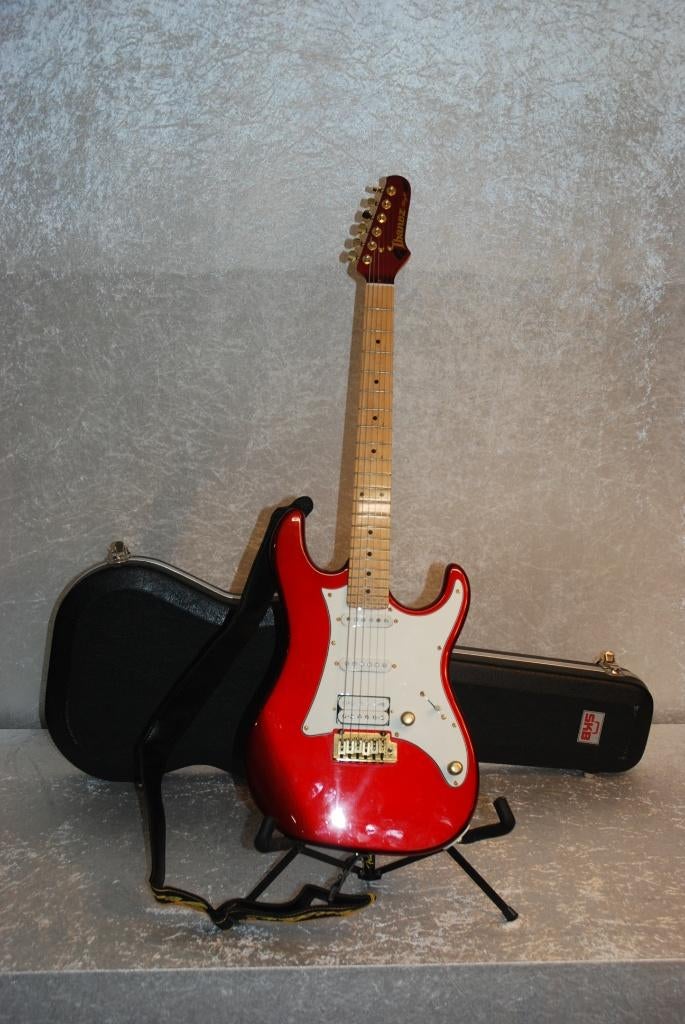 Ibanez Blazer, rood uit 1997 met SKB hardcase, Japan, Gebruikt, ., Ophalen of Verzenden, Ibanez