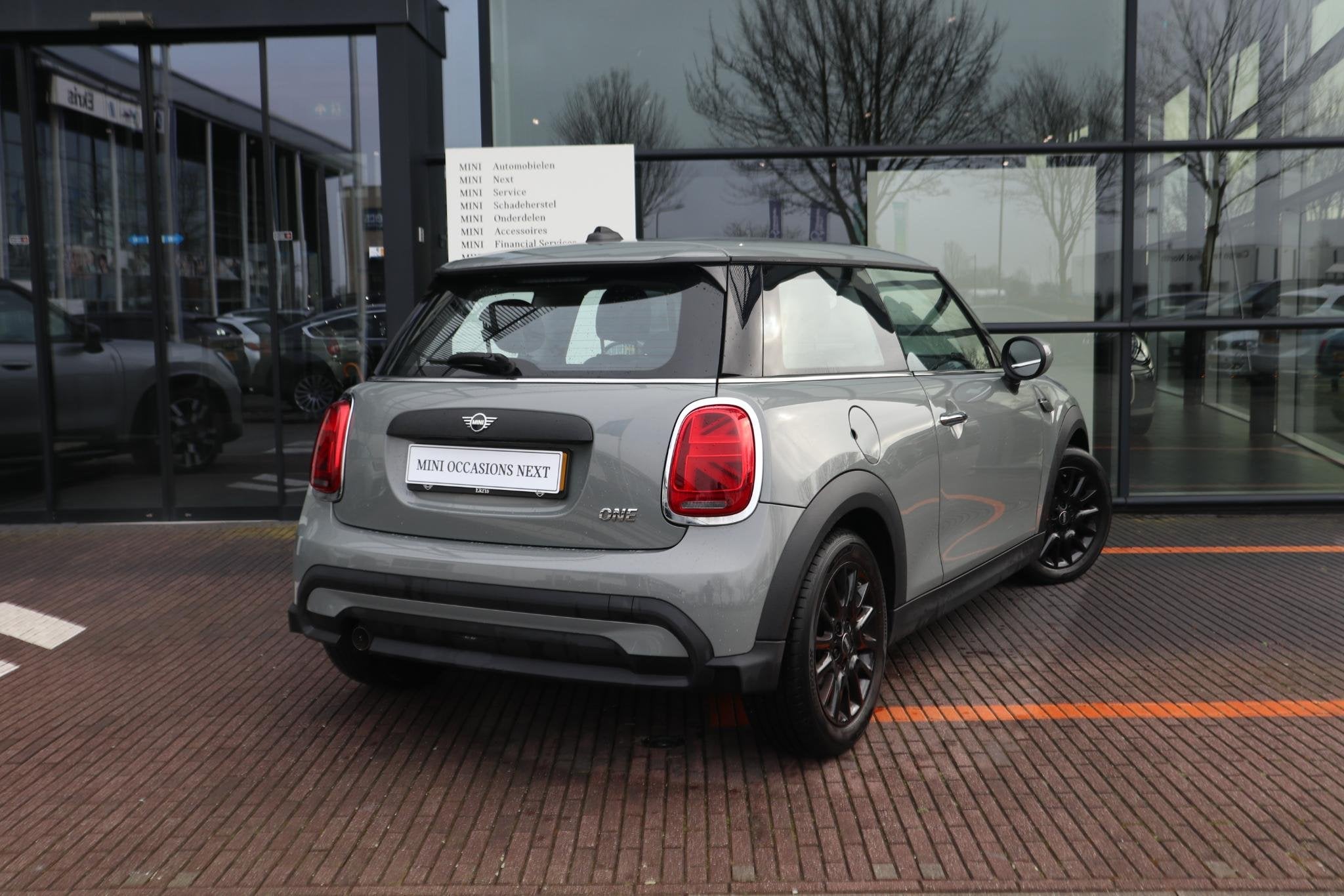 MINI 3-deurs One | Navigatiesysteem | Airconditioning | Crui, Voorwielaandrijving, Stof, Gebruikt, Met garantie (alle)