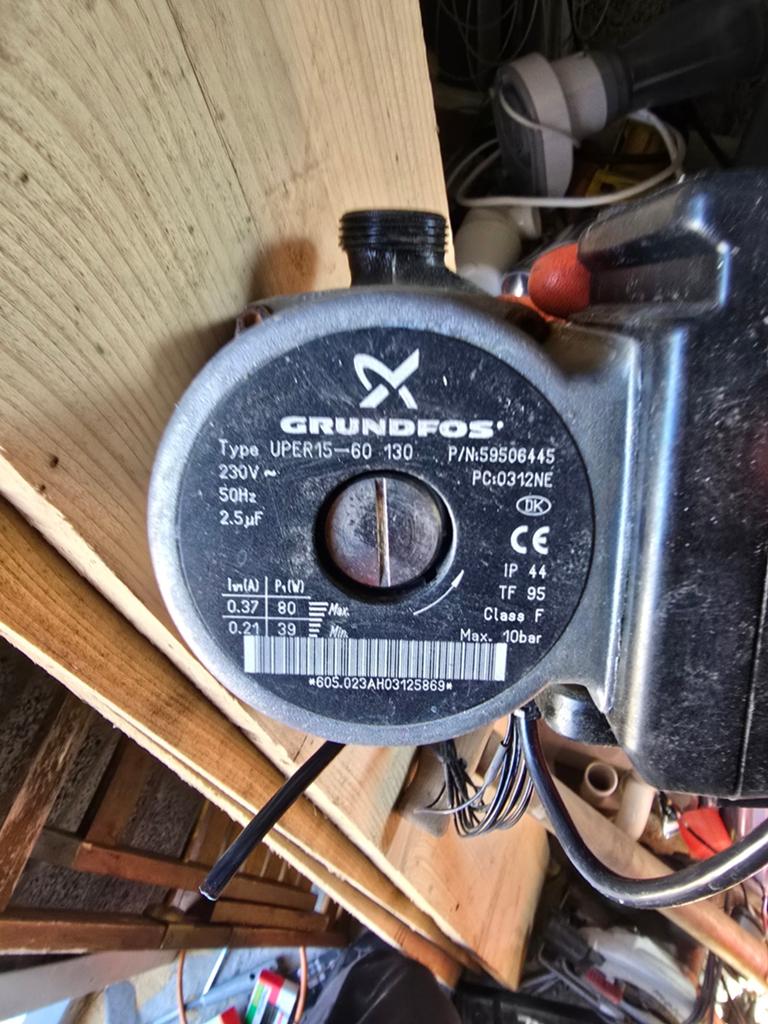 pomp CV ketel, Grundfos, Minder dan 20 liter, Ophalen of Verzenden