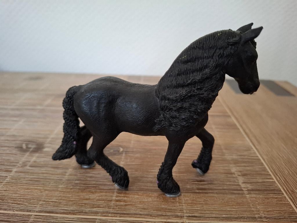 Schleich 13906 Fries paard merrie 2, Ophalen of Verzenden, Zo goed als nieuw