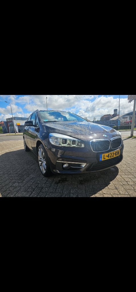 BMW 218i Active Tourer | Panorama | Trekhaak | Full opties, Voorwielaandrijving, 136 pk, Bruin, Leder