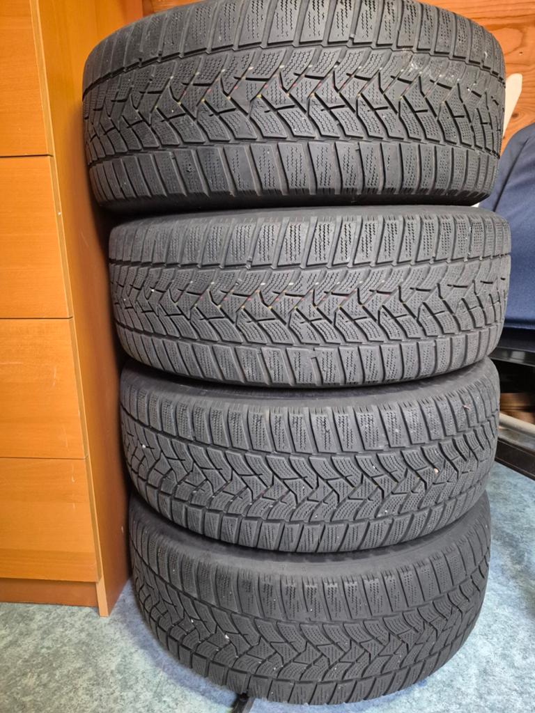 16 inch Volvo stalen velgen met winterbanden, Ophalen of Verzenden