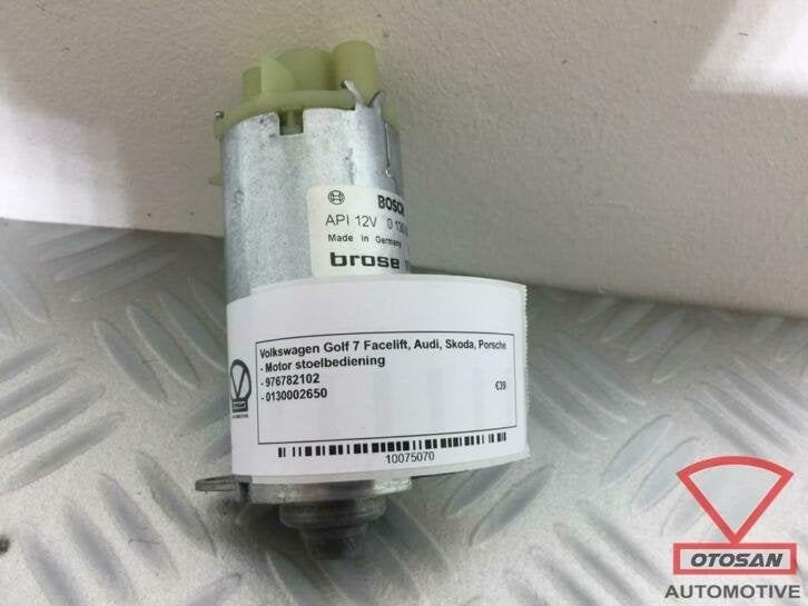 vw audi porsche elektrische stoel verstelmotor 976782102, Auto-onderdelen, Gebruikt, Volkswagen, Volkswagen AG, Berliner Ring 2
38440  Wolfsburg, DE