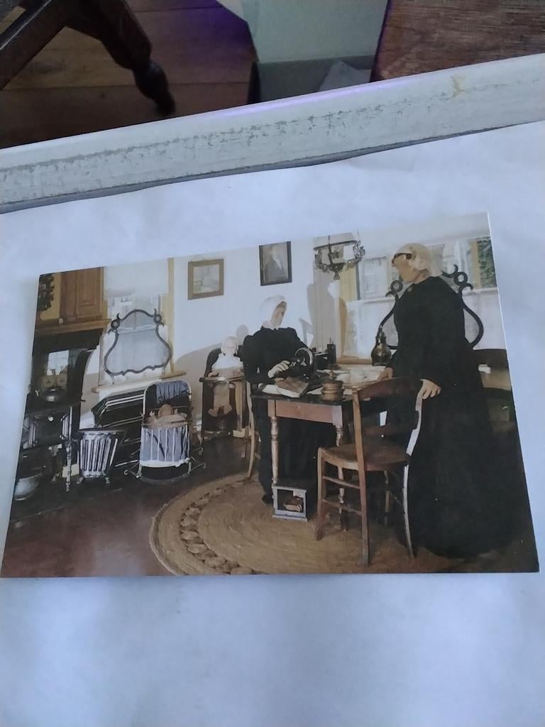 STICHTING "DE OUDE POLLE" TE HOLLUM-AMELAND, Ophalen of Verzenden, Klederdracht