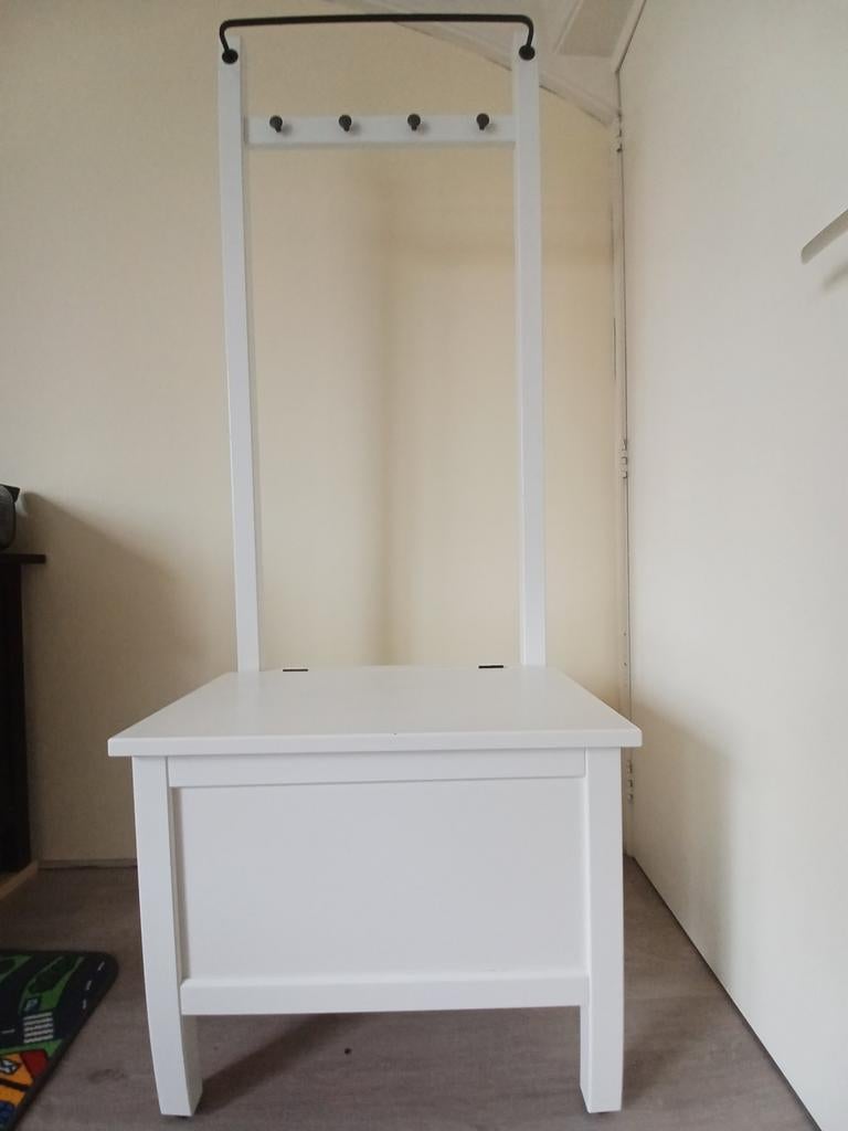 Kleidingkast (Hemnes series) met opberglade, Huis en Inrichting, Woonaccessoires | Kapstokken, Zo goed als nieuw, Wandkapstok