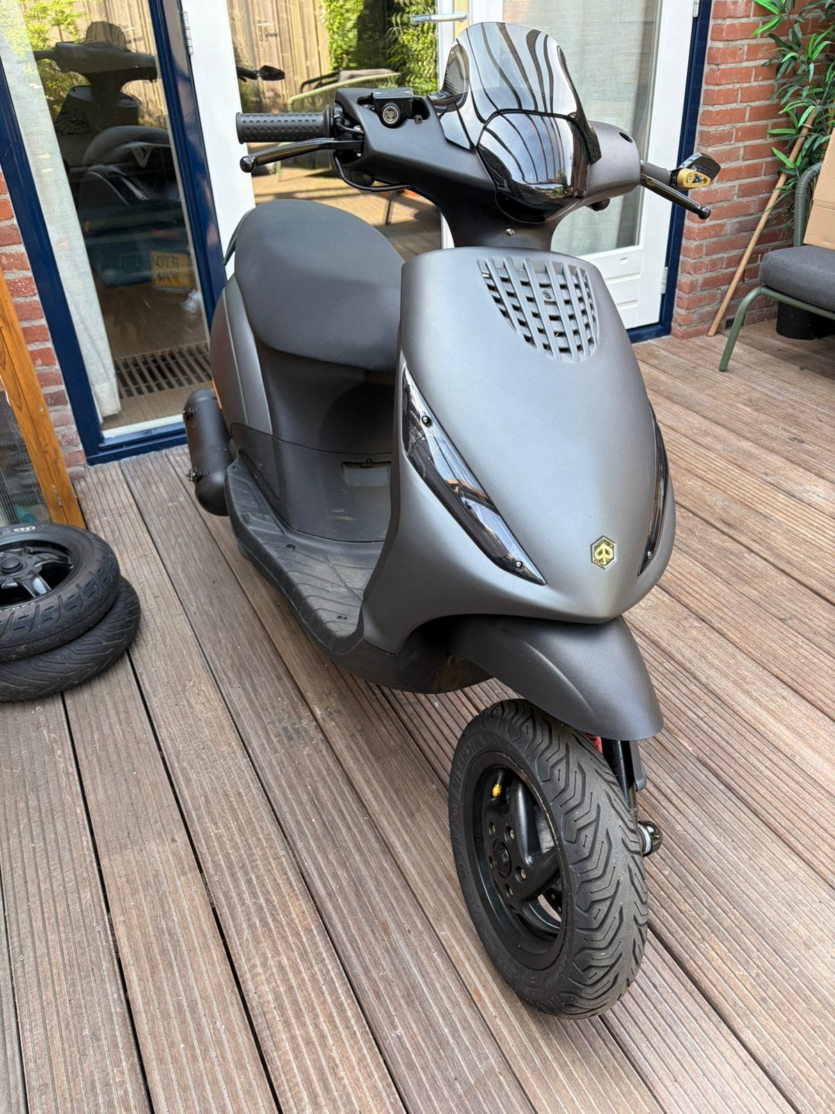 Piaggio Zip 4t iget 50cc 2024, Fietsen en Brommers, Scooters | Piaggio, Ophalen, Maximaal 45 km/u, Zip, Nieuw