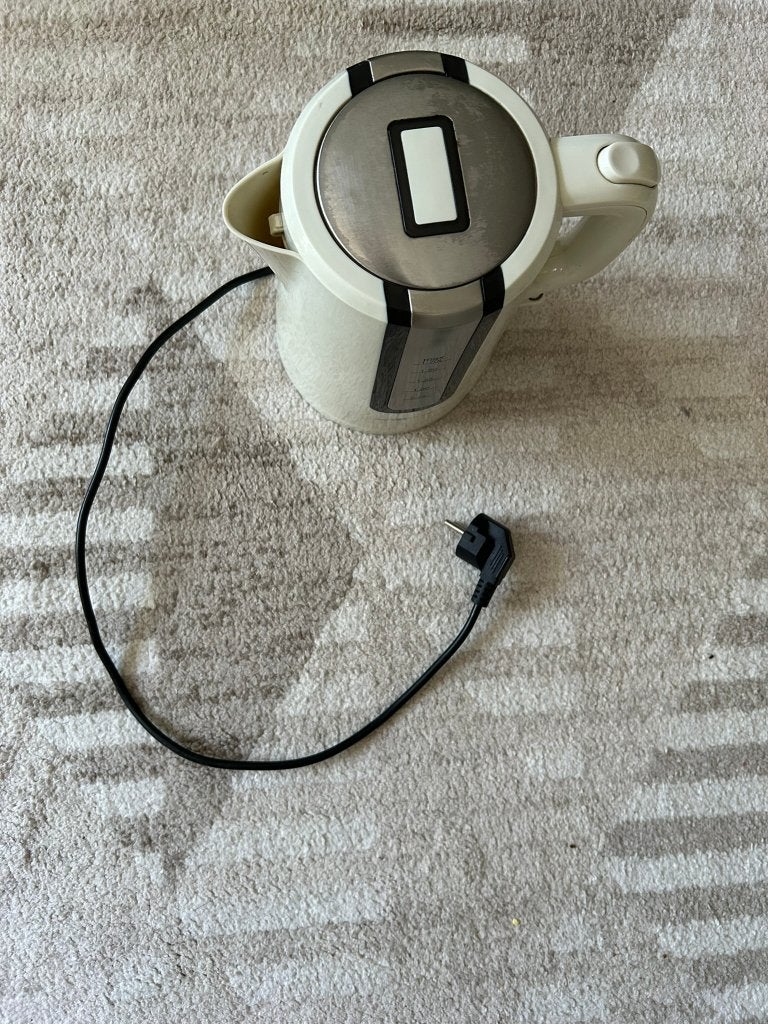 Clatronic Cream Electric Kettle 1.7L with Stainless Steel, 1 tot 2 liter, Ophalen, Gebruikt