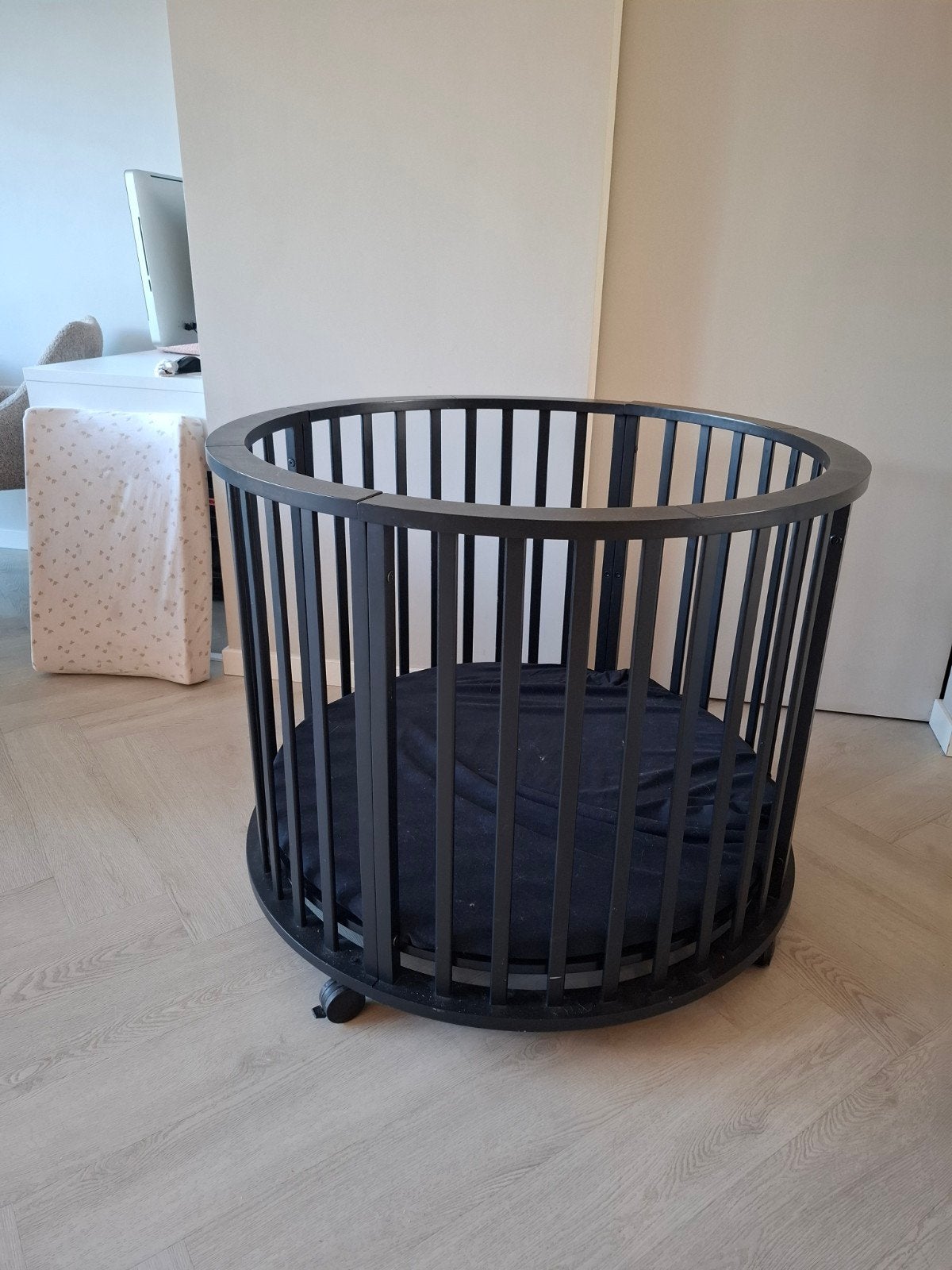 Ronde box, Kinderen en Baby's, Ophalen, Zo goed als nieuw, Rond, Wieltjes