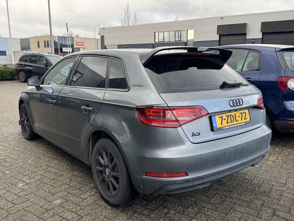 Audi A3 Sportback 1.4 TFSI Attraction Pro Line g-tron Navi C, Auto's, Audi, Stof, Gebruikt, Euro 6, 4 cilinders