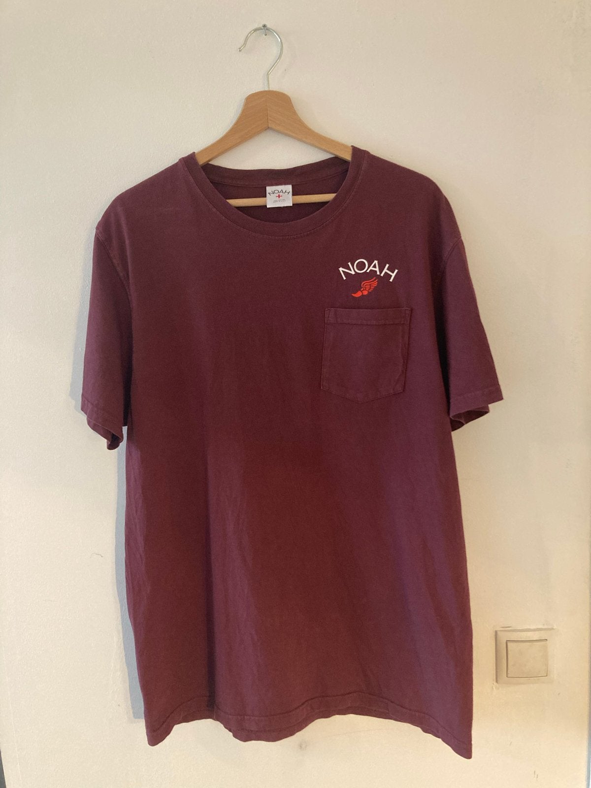 Noah NYC T-shirt met borstzakje - Maat L, Ophalen of Verzenden, Zo goed als nieuw, Maat 52/54 (L), Rood