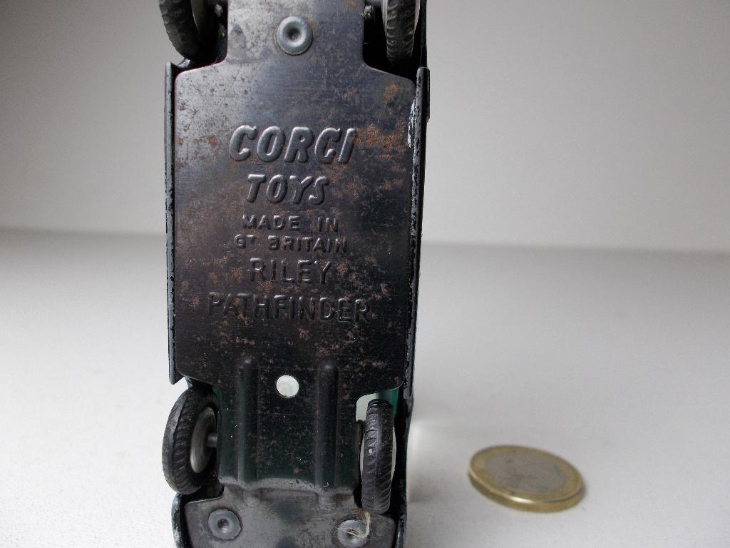 1958 Corgi Toys 209 RILEY PATHFINDER "POLICE" CAR., Hobby en Vrije tijd, Modelauto's | 1:43, Ophalen of Verzenden, Zo goed als nieuw