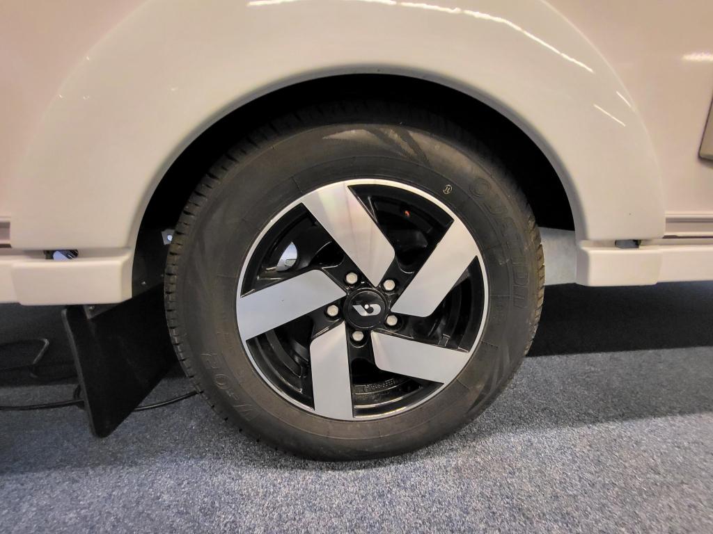 Adria Altea 432 PX; incl. vloerverwarming, Caravans en Kamperen, Caravans, Bedrijf, Treinzit, Schokbreker, Tot en met 4