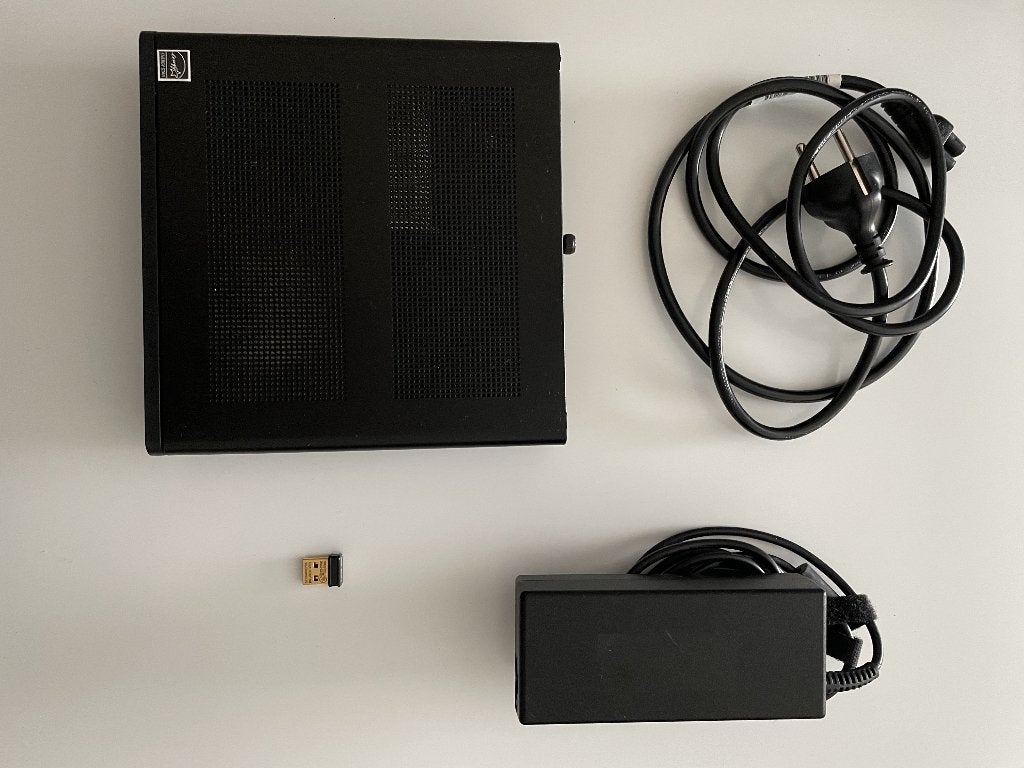 HP EliteDesk 705 Mini-PC | Ryzen 3 PRO 2200G | 16GB | Dongle