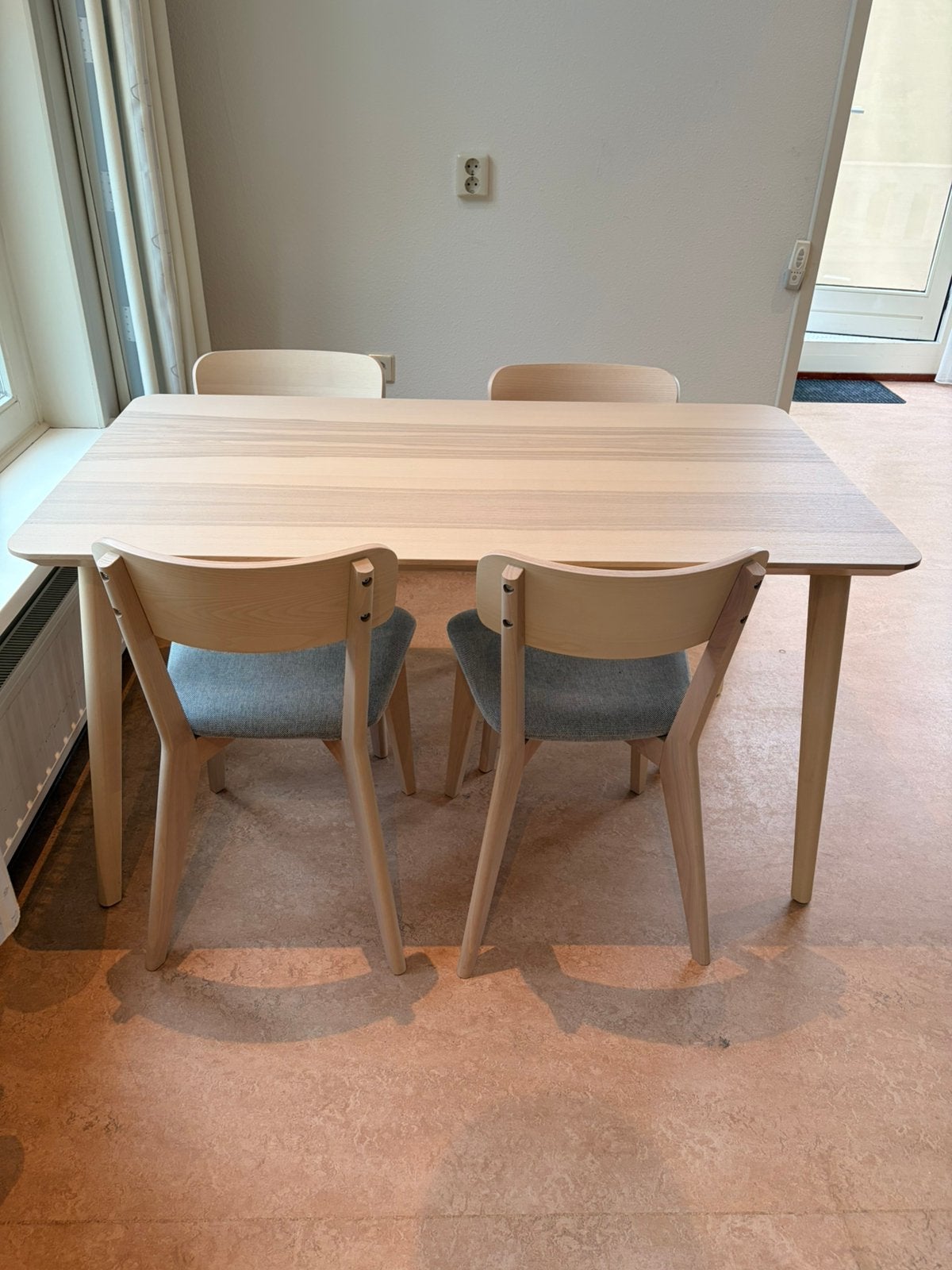 Eettafel set Maart 2026, Ophalen, Zo goed als nieuw, Rechthoekig, 50 tot 100 cm