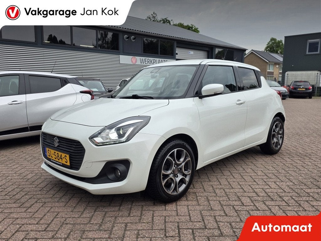 Suzuki Swift 1.2 Stijl navi, keyless, xenon, stoel verw, app, Auto's, Stof, Gebruikt, 4 cilinders, 400 kg