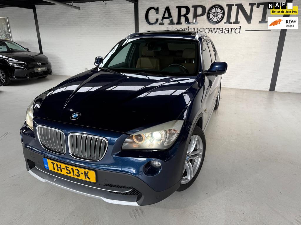 BMW X1 XDrive23d Executive 2010 Automaat 204PK Pano Leer Nav, Auto's, Euro 5, 4 cilinders, 2000 kg, Blauw