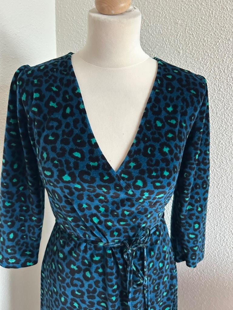 King Louie maat M panter velvet wikkel jurk 2817, Kleding | Dames, Jurken, Maat 38/40 (M), Blauw, Ophalen of Verzenden, Zo goed als nieuw