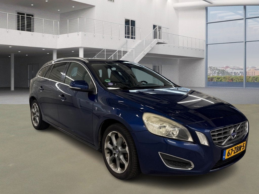 Volvo V60 1.6 T3 Ocean Race, Voorwielaandrijving, Gebruikt, 4 cilinders, 150 pk