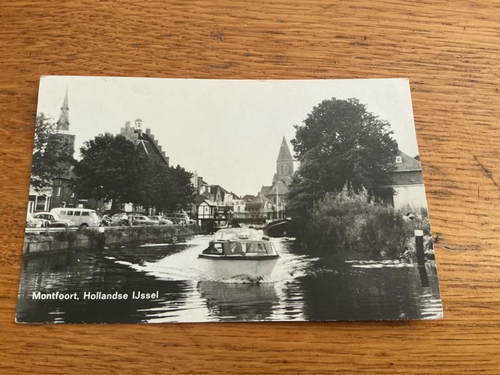 O265 Montfoort Hollandsche IJssel  vlekken achterzijde, Ophalen of Verzenden, Zuid-Holland