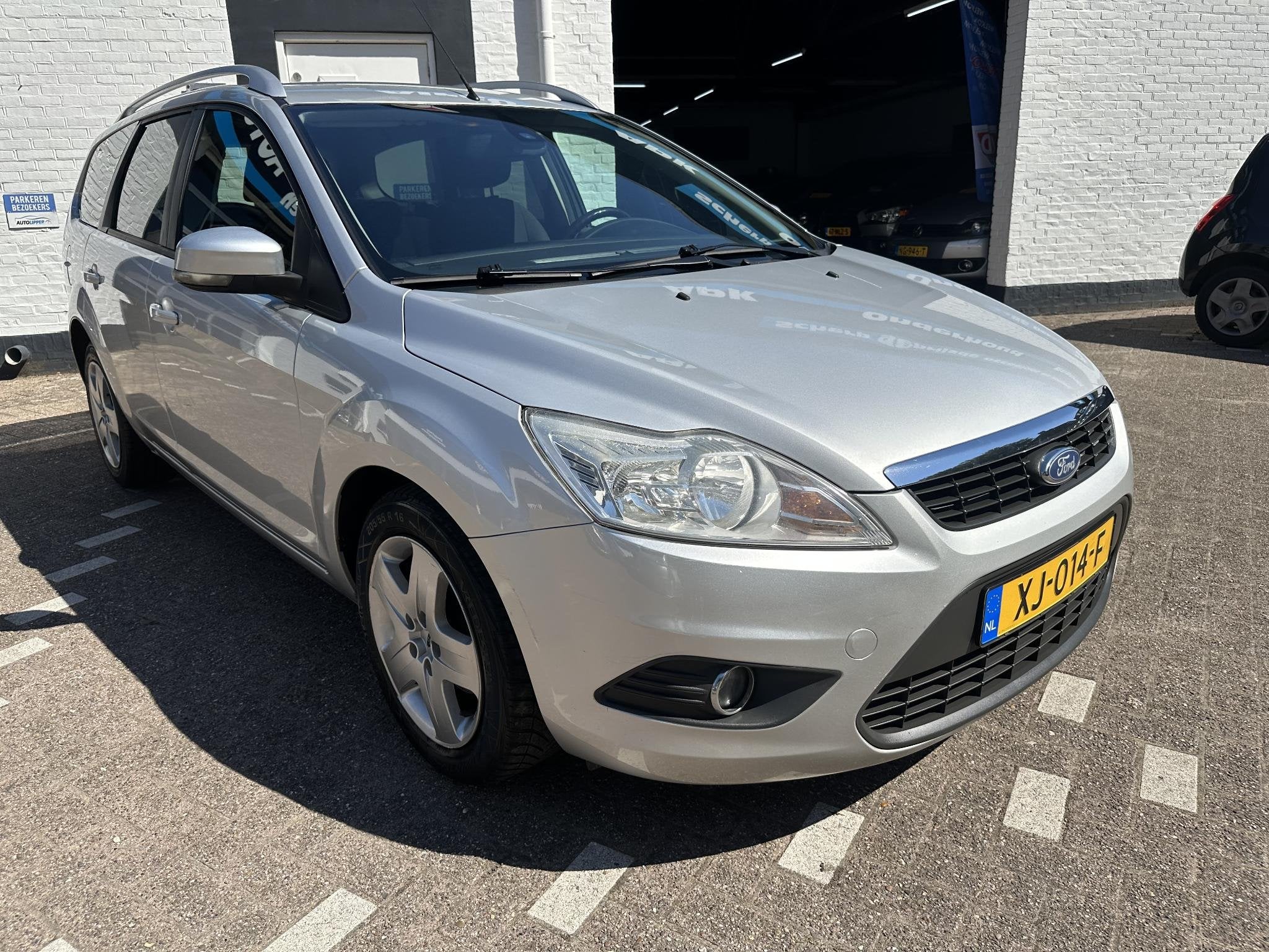 Ford Focus Wagon 1.6 Trend /Nieuwe apk bij aflevering/Airco/, Auto's, 1596 cc, Gebruikt, 4 cilinders, 635 kg