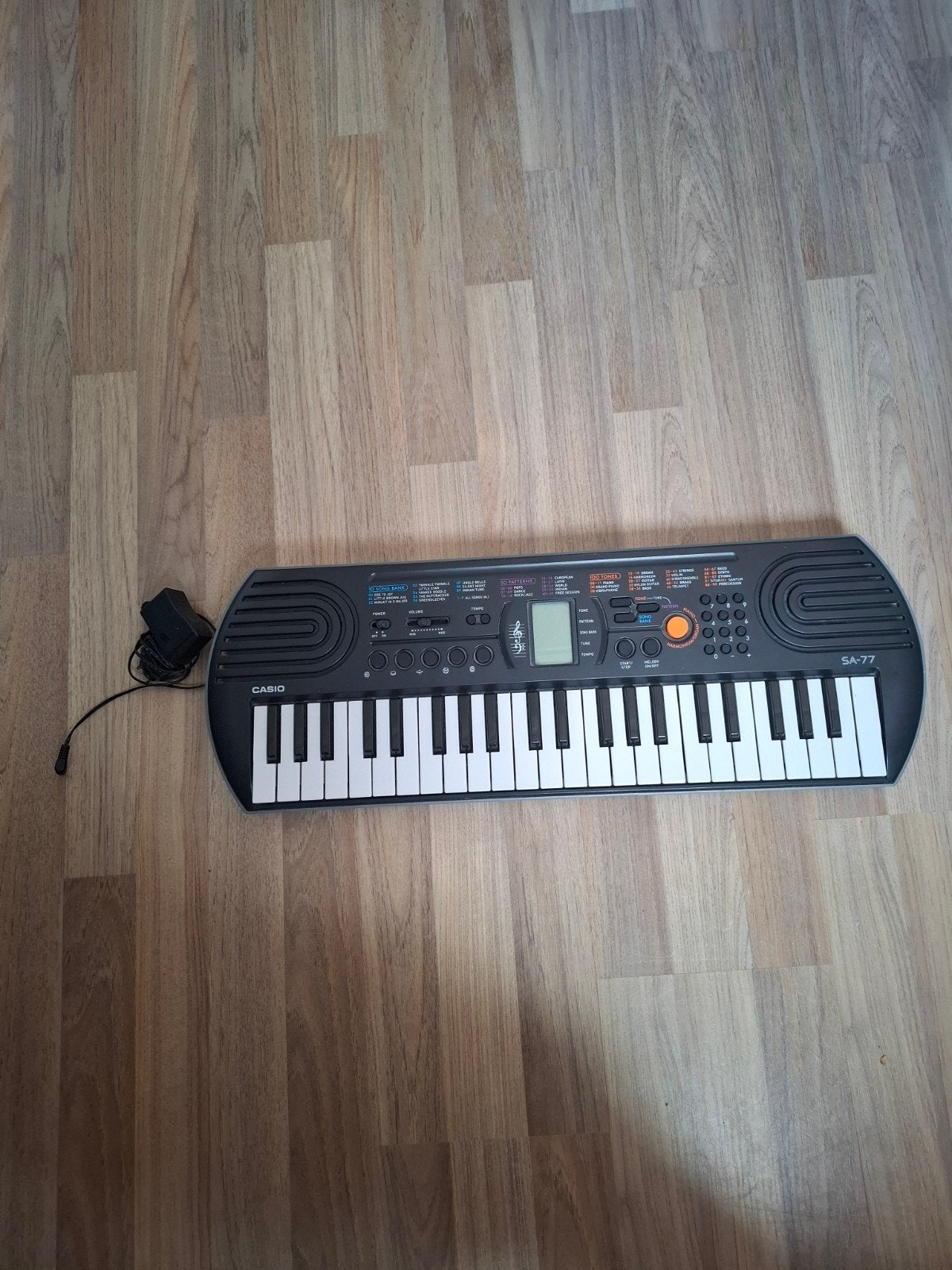 Zwart keyboard Casio SA-77, Ophalen of Verzenden, Zo goed als nieuw, Casio