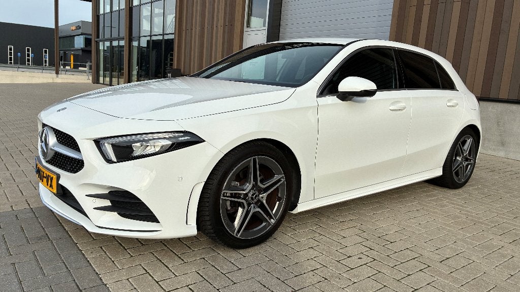 Mercedes-Benz A-Klasse A180 AMG Line 136pk 7G-DCT 2019 Wit, Dealer onderhouden, 136 pk, Euro 6, 4 cilinders
