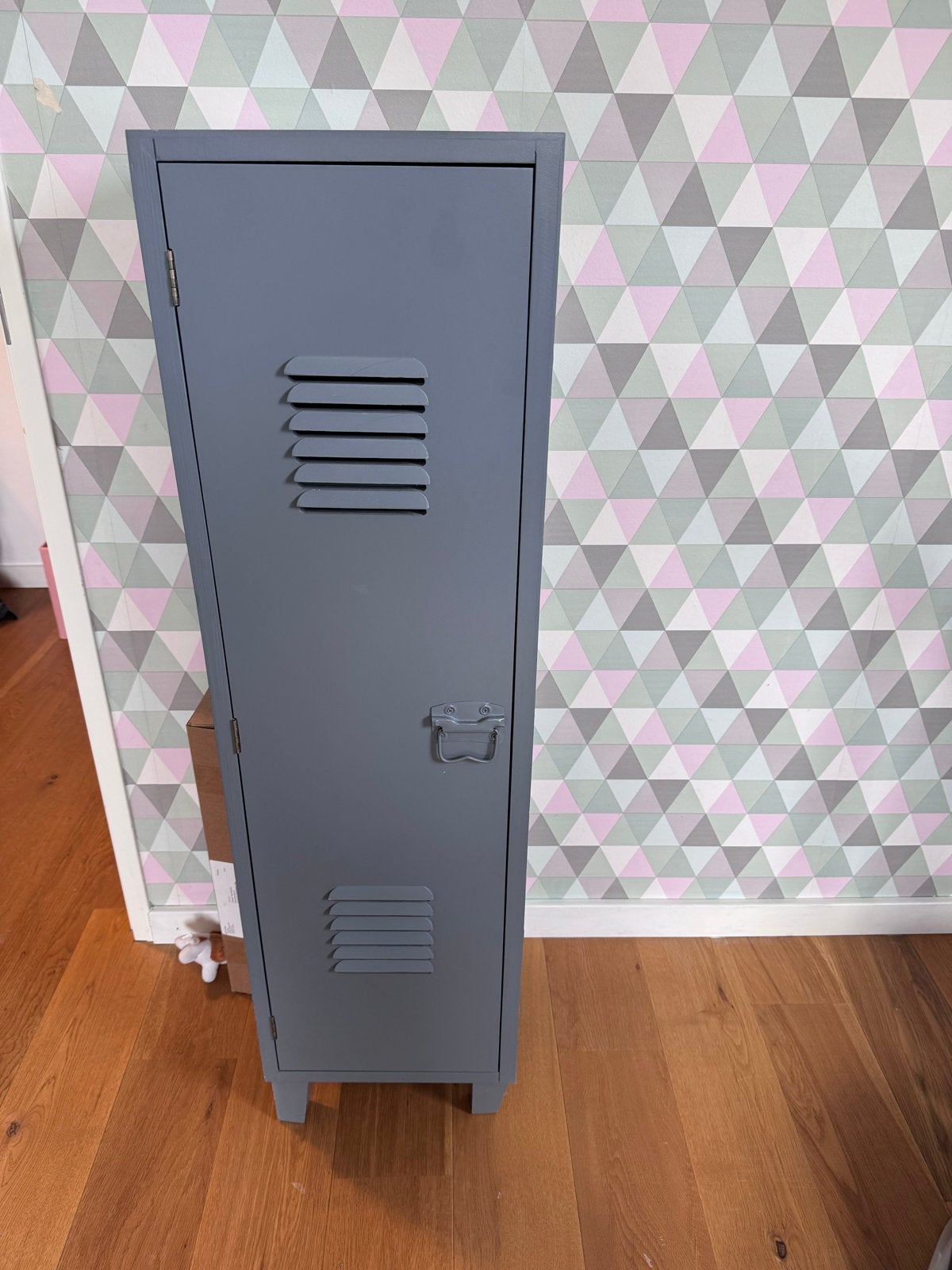Grijze houten locker met planken, Ophalen, Gebruikt