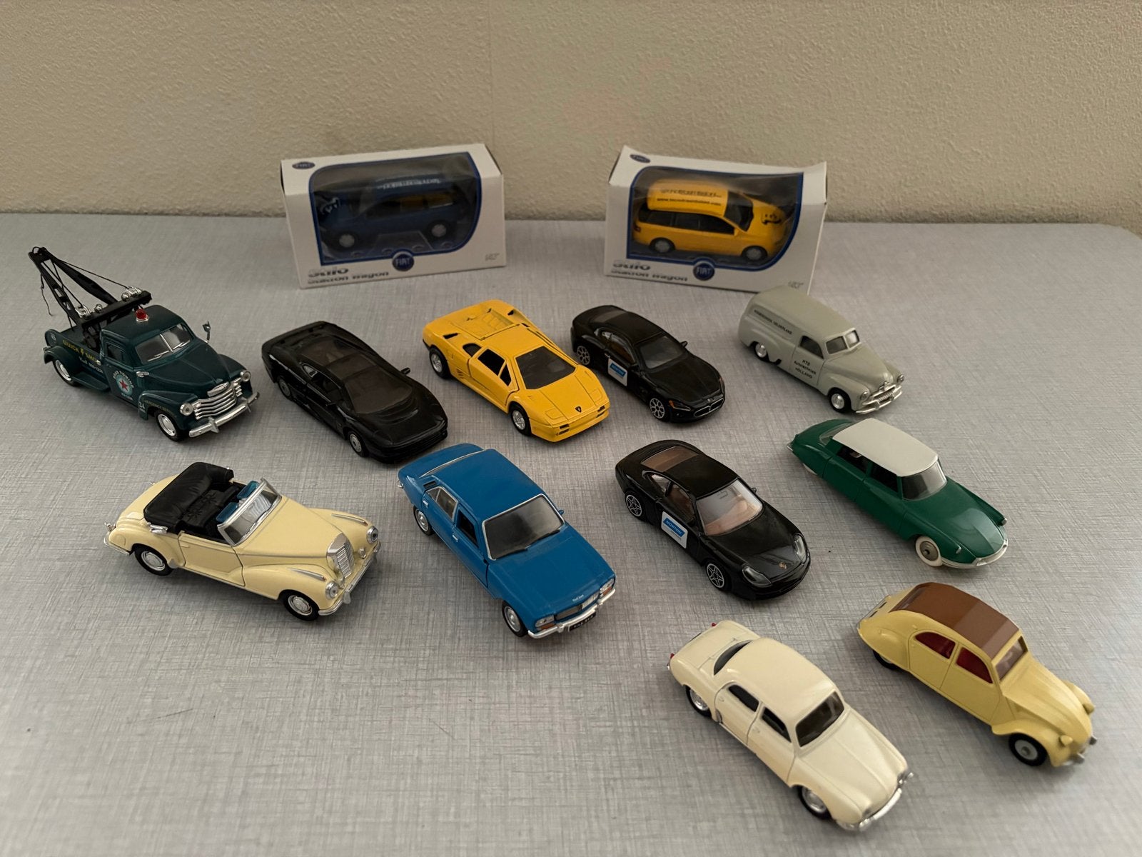 Verzameling modelauto's - Diverse merken en types, Ophalen of Verzenden, Gebruikt, Auto
