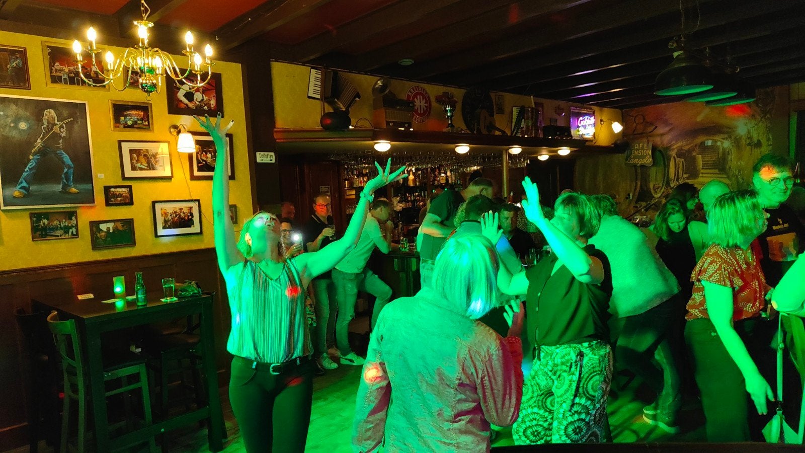 DJ voor al uw Verjaardagen of bruiloften., Solo-artiest
