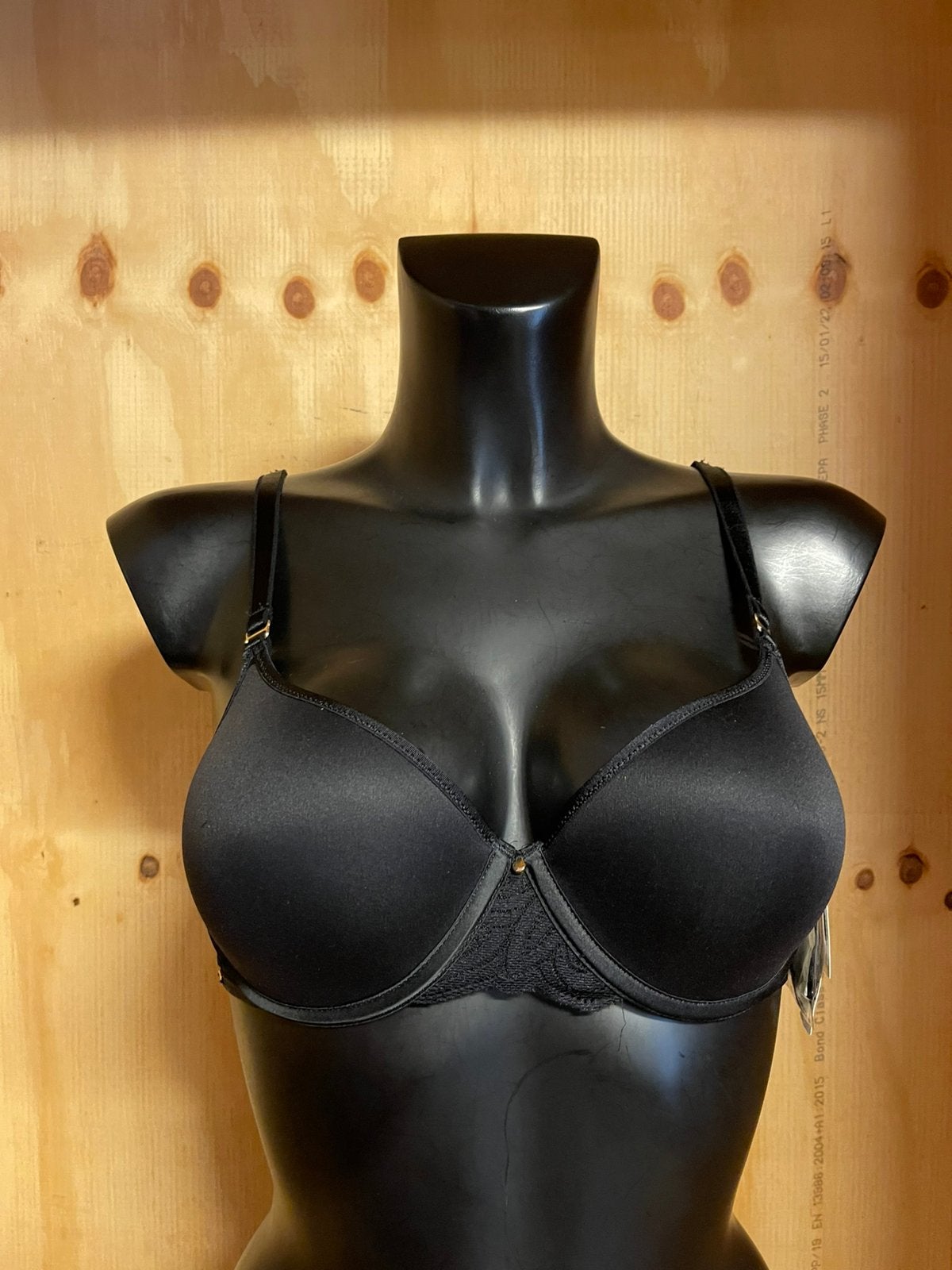 Chantelle t shirt bh 75c model 1466 met kante rug detail, Verzenden, Zwart, BH