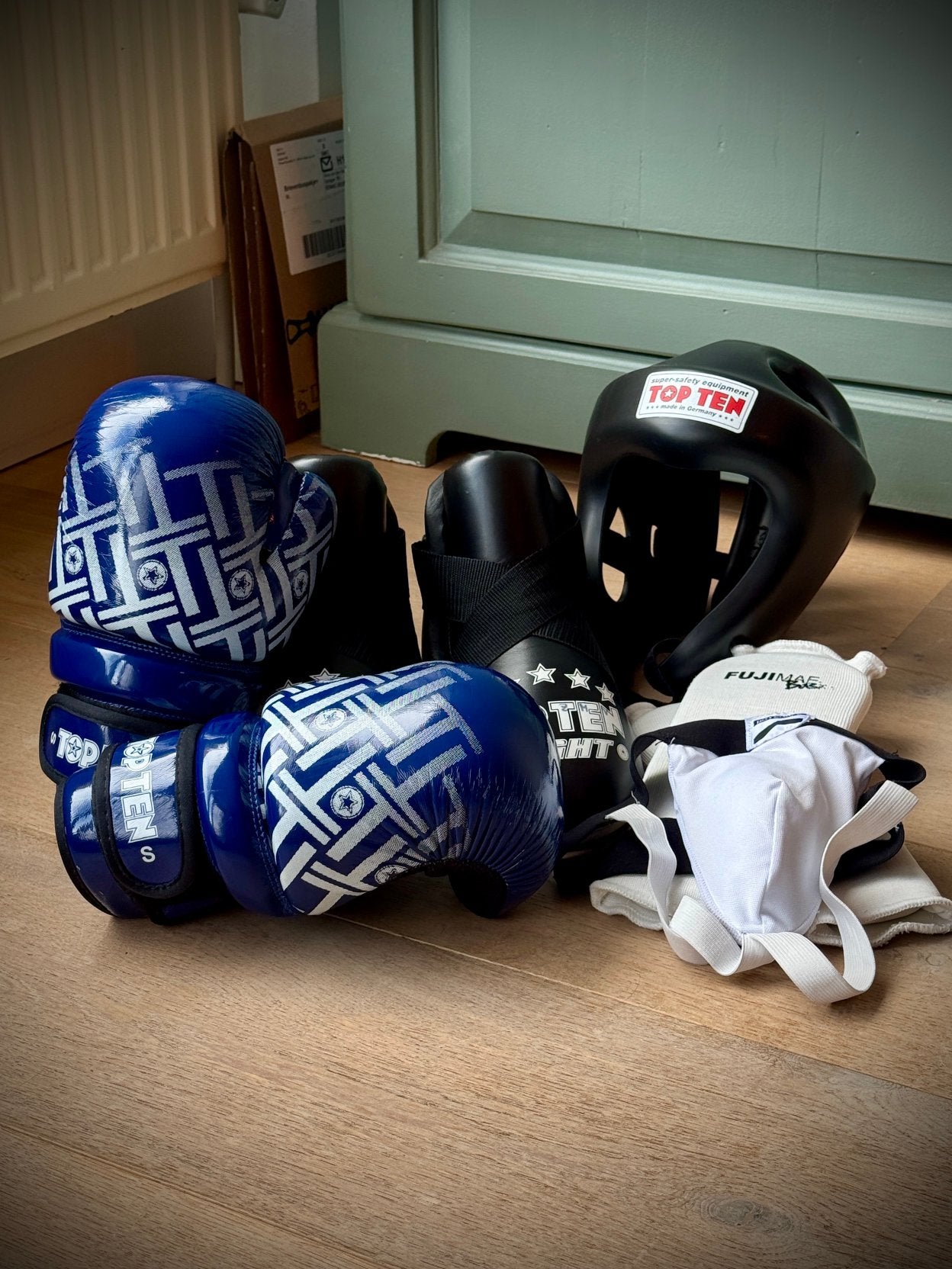 Mooie Top Ten set voor Wako of Taekwondo, Ophalen, Taekwondo, Vechtsportbescherming, Zo goed als nieuw