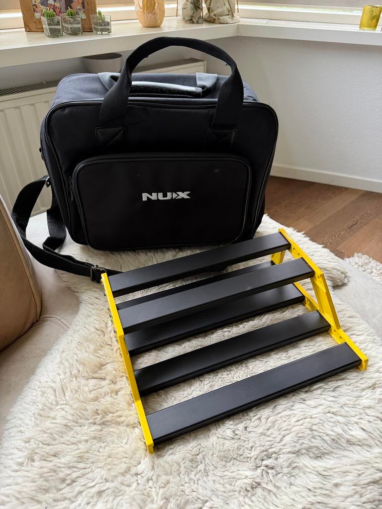Pedalboard Nux Bumblebee Small (ZGAN), Ophalen of Verzenden, Zo goed als nieuw