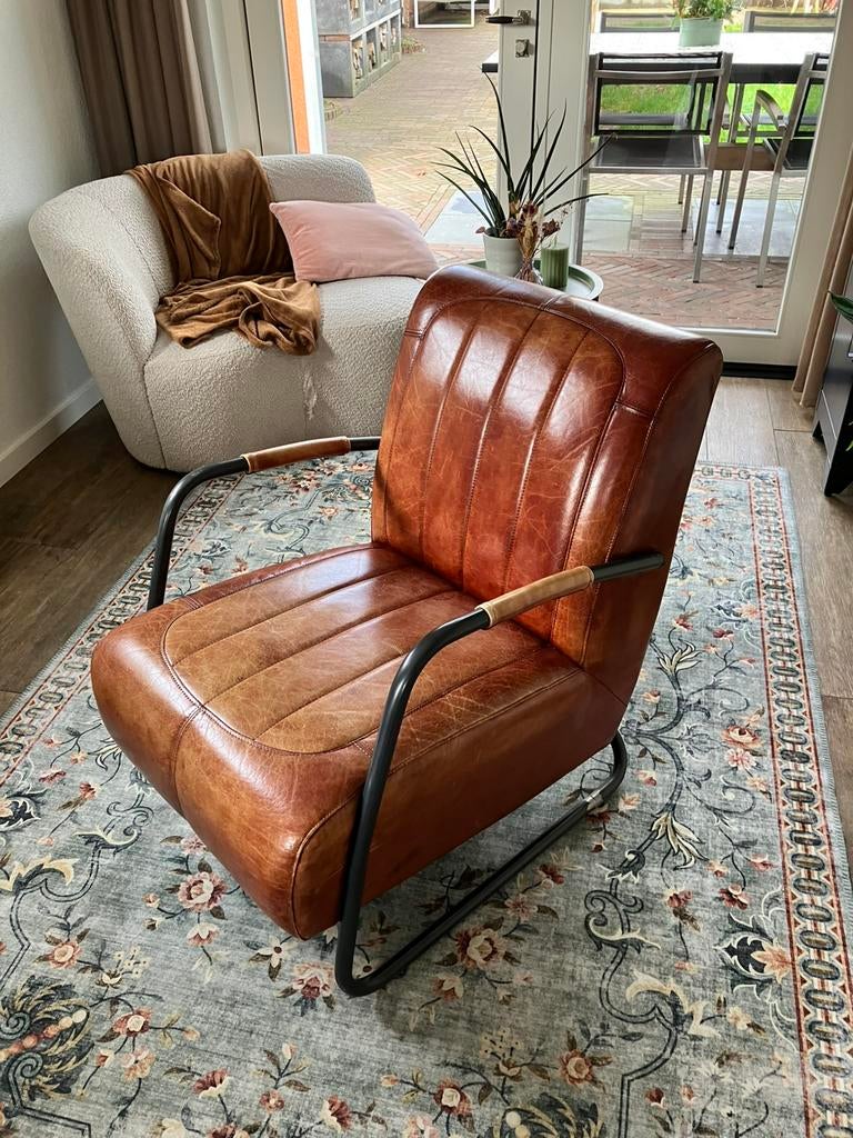 Guuz-man V-ART Light Brown Lounge Chair leer, Huis en Inrichting, Fauteuils, Ophalen, Zo goed als nieuw