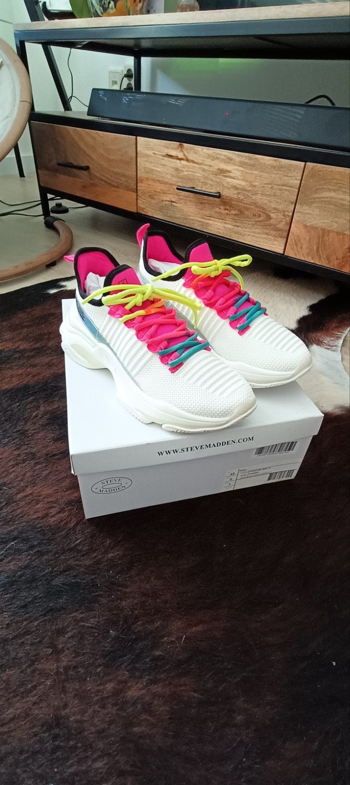 Steve Madden Mac fuschia multi sneakers maat 40, Kleding | Dames, Schoenen, Overige kleuren, Steve Madden, Nieuw, Ophalen of Verzenden