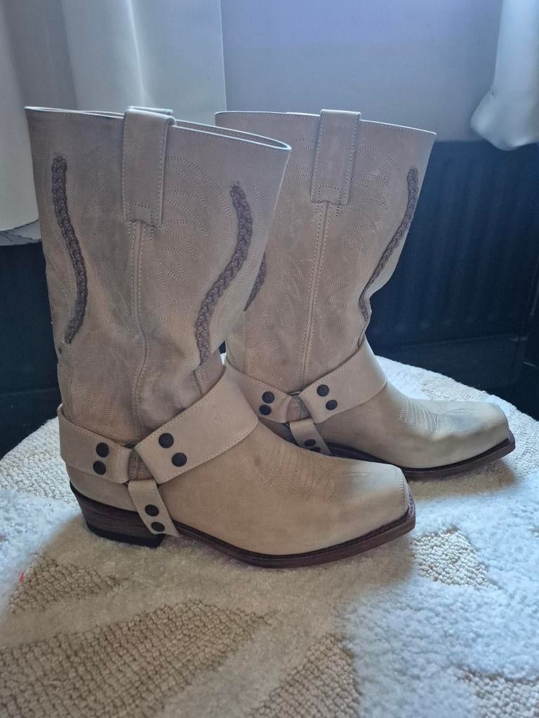 Dames laarzen., Ophalen, Zo goed als nieuw, Zwart, Hoge laarzen
