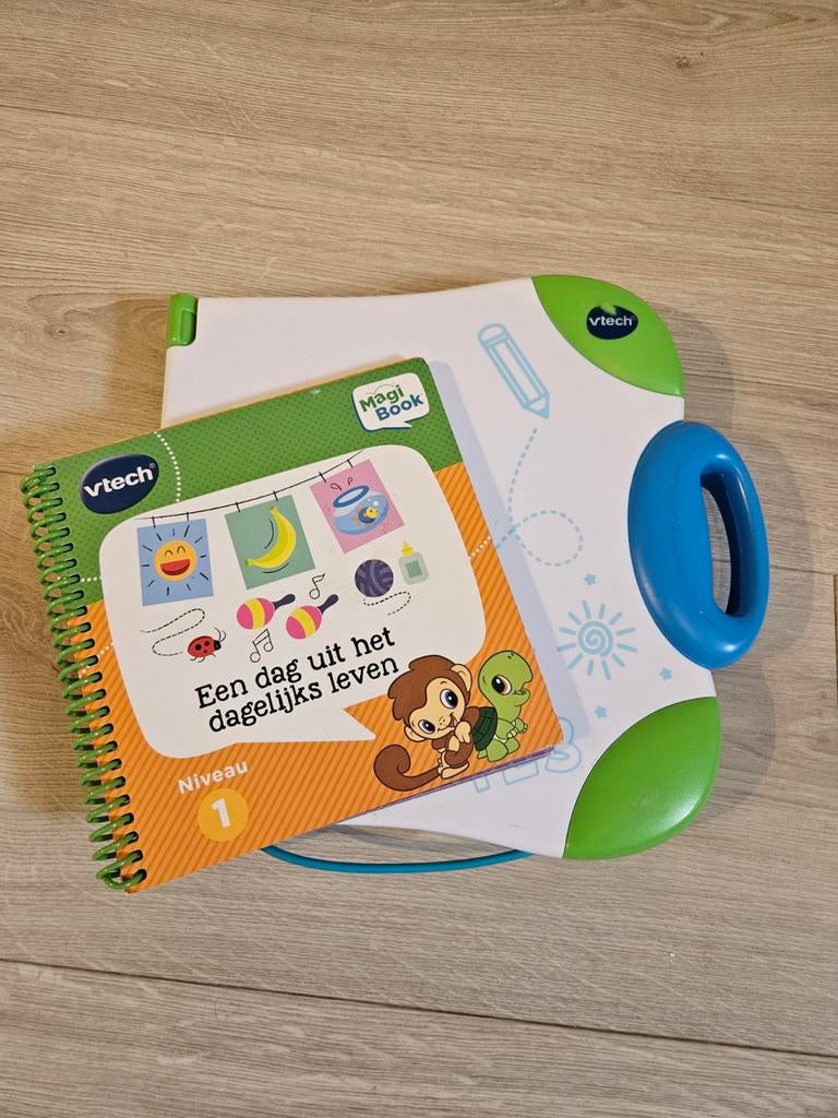 VTech MagiBook, inclusief 2 boekjes, Ophalen of Verzenden, Zo goed als nieuw, 4 tot 6 jaar