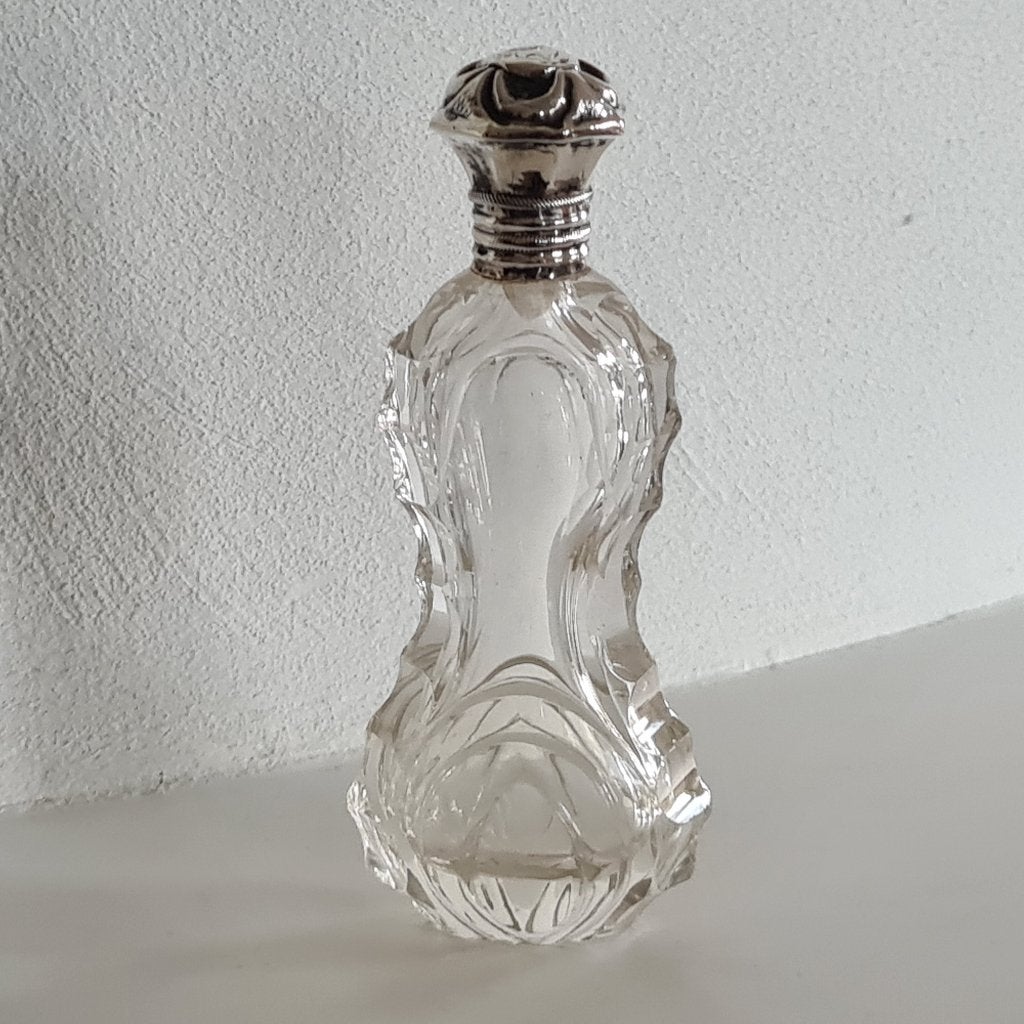 Hollandse Kristallen Odeurflacon Parfumflesje Zilveren Dop, Antiek en Kunst, Antiek | Goud en Zilver, Ophalen of Verzenden, Zilver