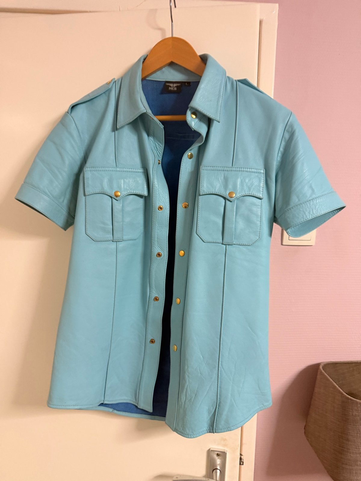 Mr. B leren overhemd, lichtblauw, maat L, Kleding | Heren, Ophalen of Verzenden, Zo goed als nieuw