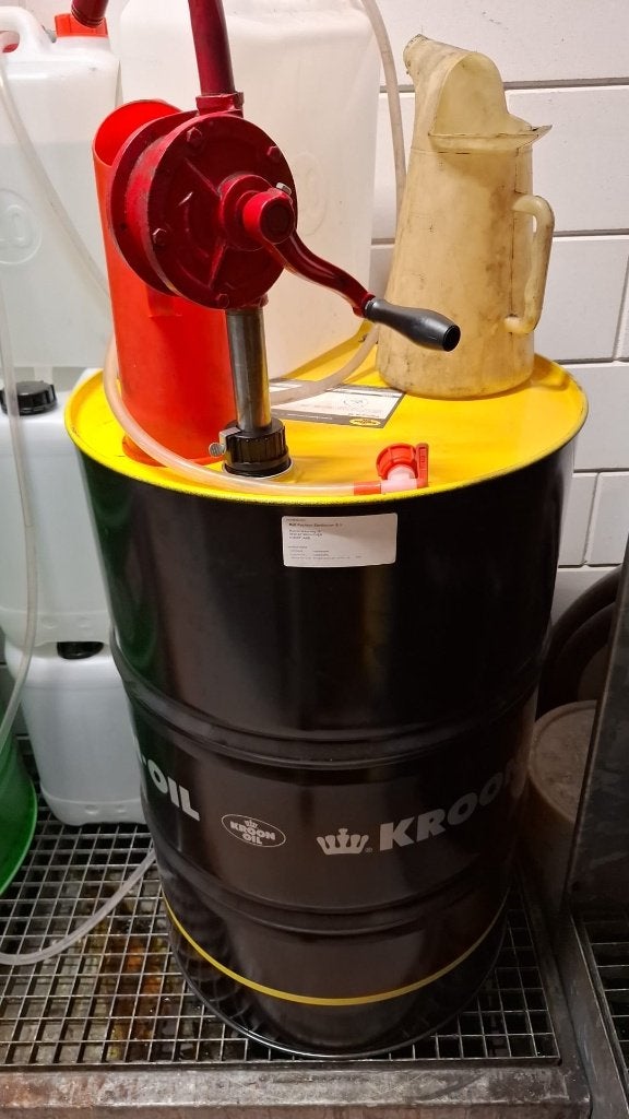 Olie / oils diversen, Ophalen, Zo goed als nieuw