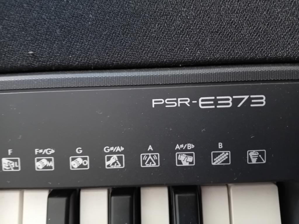 Yamaha PSR-E373 Keyboard - Zo goed als nieuw, Muziek en Instrumenten, Keyboards, Ophalen of Verzenden, Zo goed als nieuw, 61 toetsen