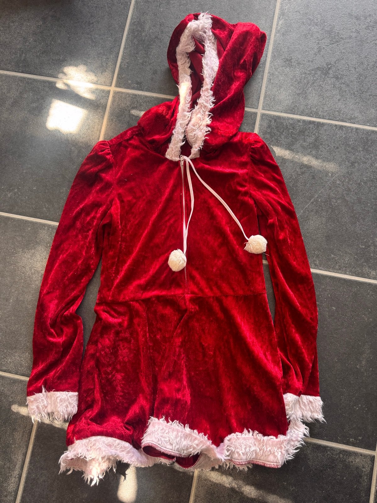 Kerstjurk Maat S - Rood met Witte Bontrand, Ophalen of Verzenden, Gedragen, Maat 36 (S), Rood