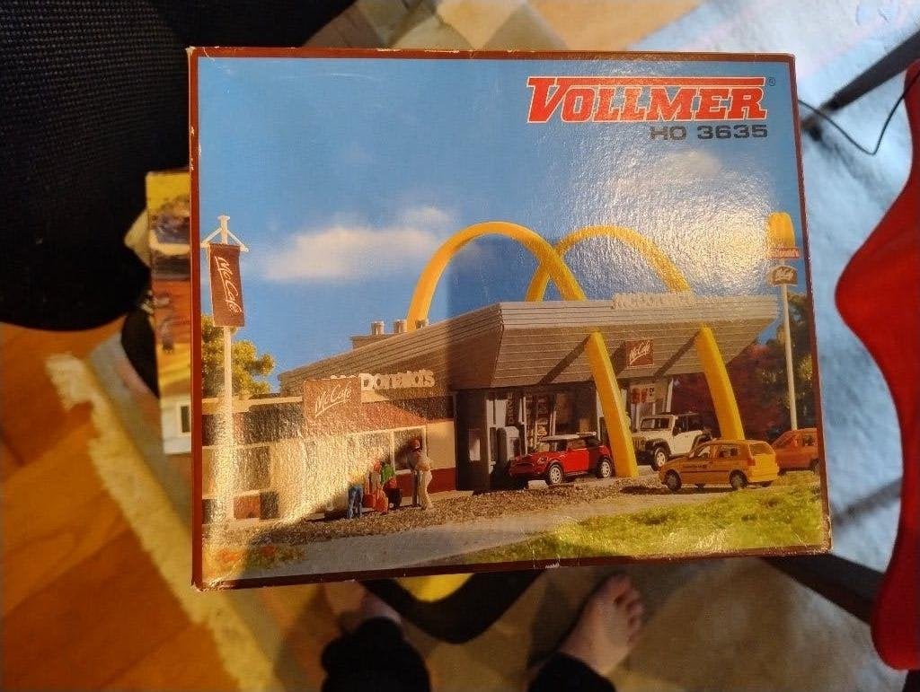 Vollmer H0 3635 – McCafé / McDonald’s, Overige merken, Gelijkstroom of Wisselstroom, Brug, Tunnel of Gebouw, Nieuw