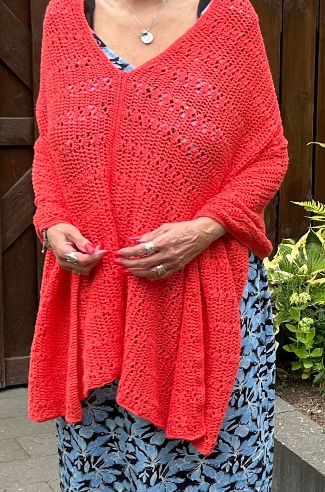 Zomer Stola - Poncho - Koraal Kleur, Ophalen of Verzenden, Zo goed als nieuw, Trui of Vest
