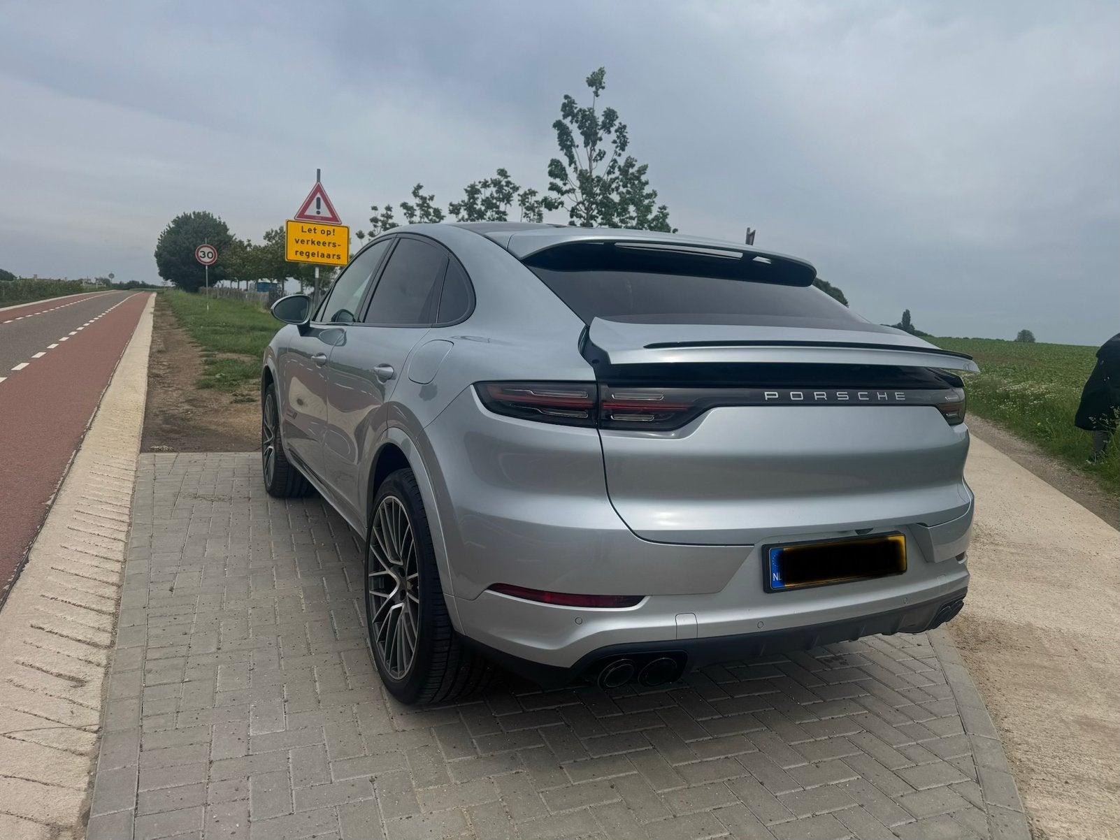 Porsche Cayenne 3.0 V6 462pk E-hybrid 2021 Grijs, Auto's, Automaat, Cayenne, 2995 cc, 340 pk