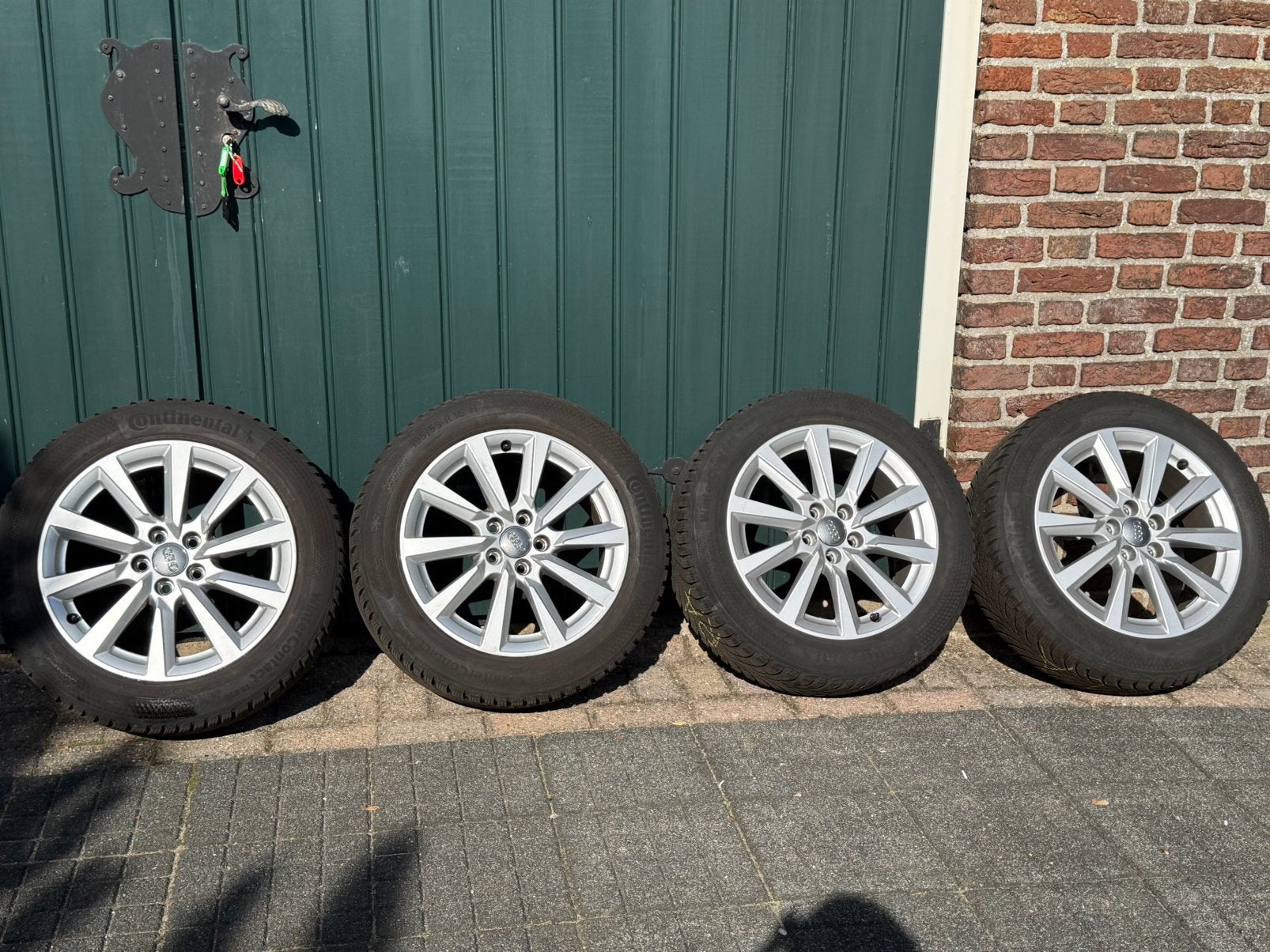 Originele Audi A1 16 Inch Velgen + Continental Winterbanden, Gebruikt, 16 inch, Banden en Velgen, Personenwagen