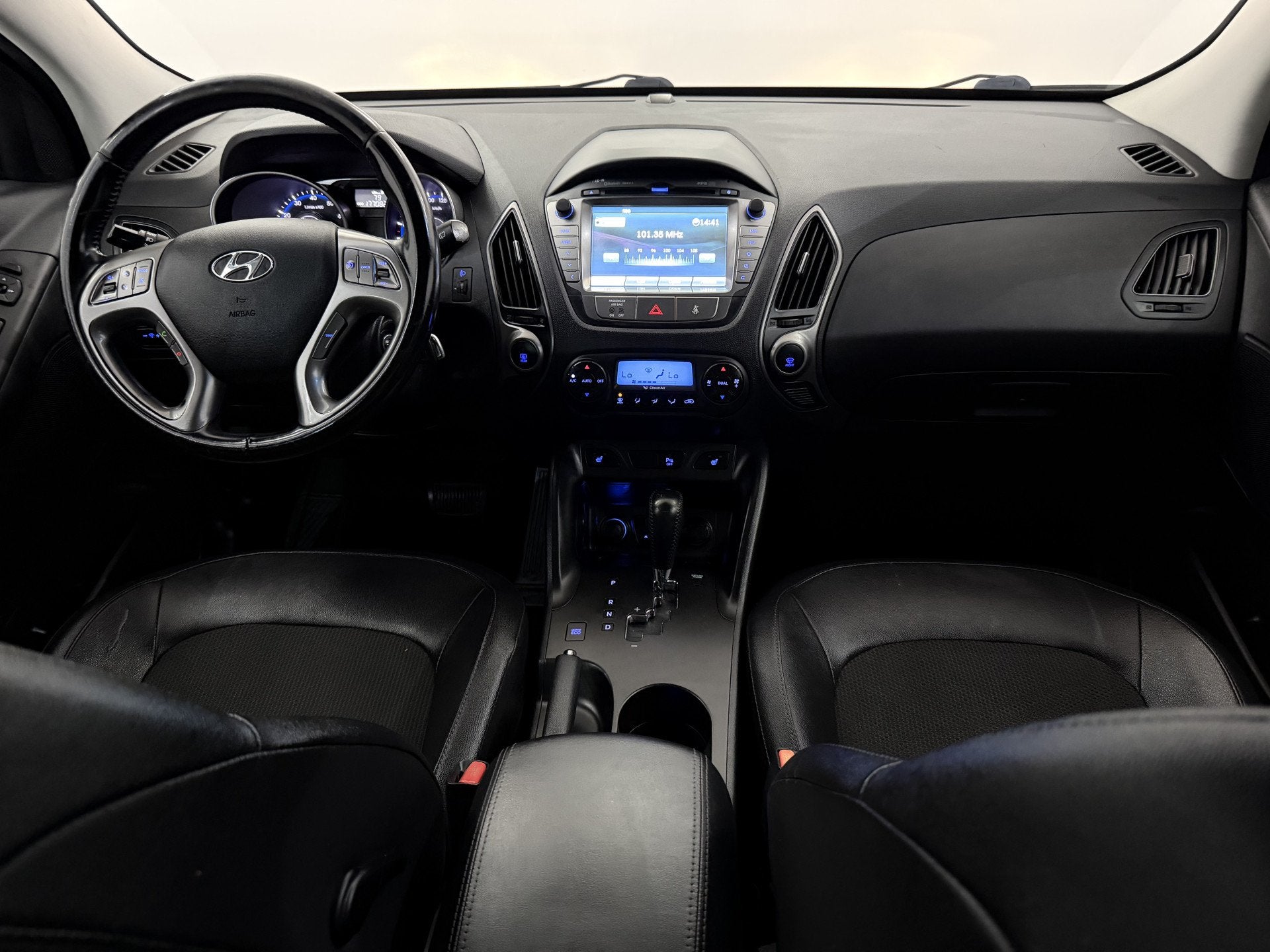 Hyundai ix35 2.0i Business Edition Camera, Navi, Cruise cont, Auto's, Euro 5, Gebruikt, 4 cilinders, Leder en Stof