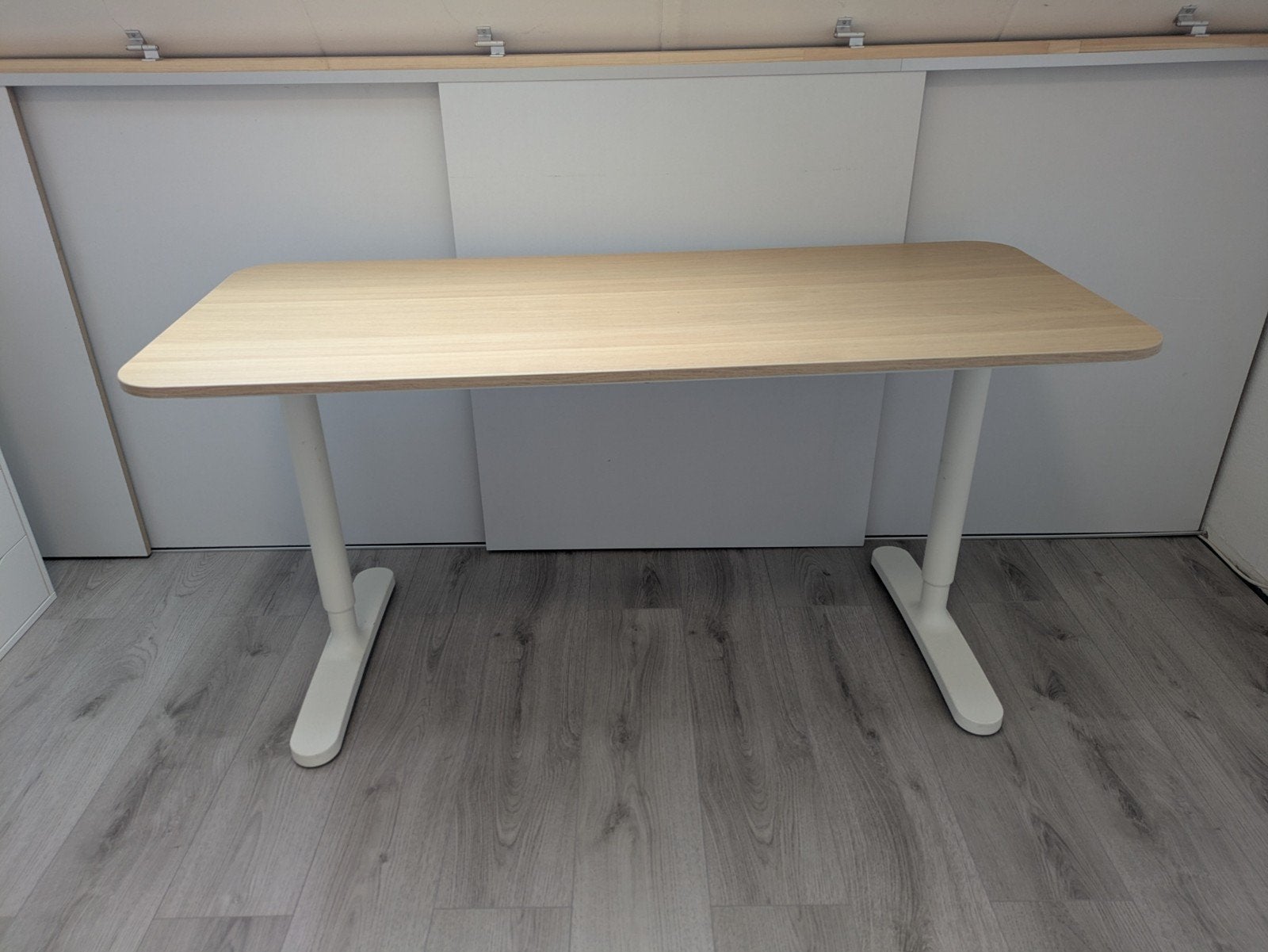 Verstelbaar bureau - Ikea bekant, Ophalen, 160 cm, In hoogte verstelbaar, Zo goed als nieuw