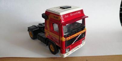 tekno volvo globetrotter van de drieban transport, Hobby en Vrije tijd, Modelauto's | 1:50, Ophalen of Verzenden, Nieuw, Bus of Vrachtwagen