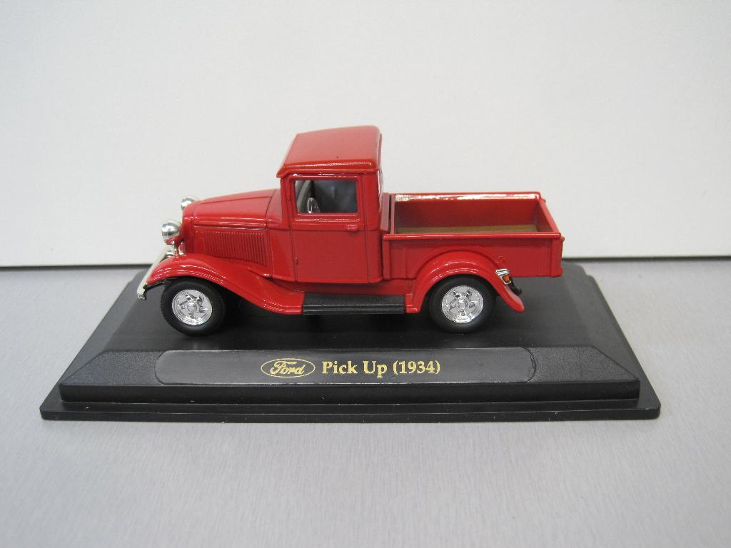 Ford Pick-Up 1934 Road Signature 94243 1:43, Ophalen of Verzenden, Zo goed als nieuw, Auto, Overige merken
